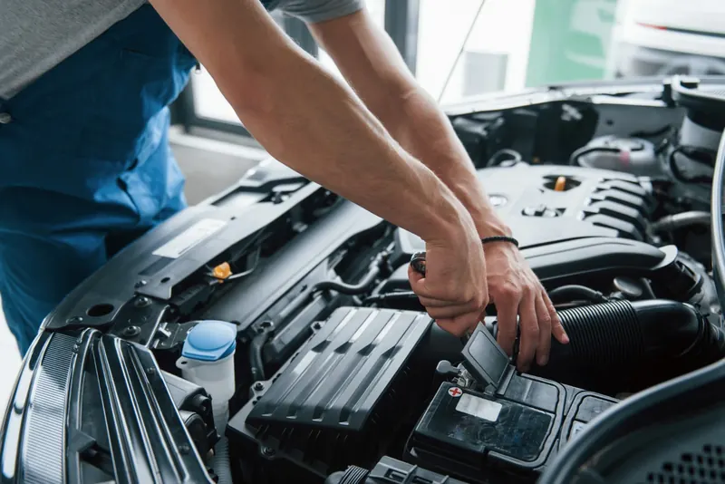 Mobile car battery replacement